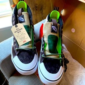 NWT Vans Custom All Weather MTE suede high tops